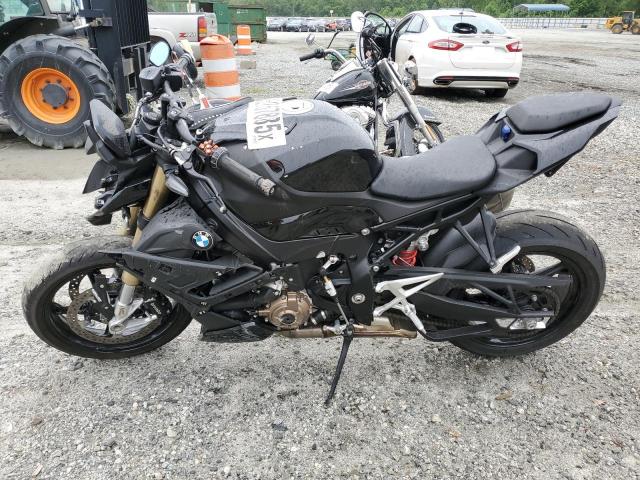 2024 BMW S 1000 R  