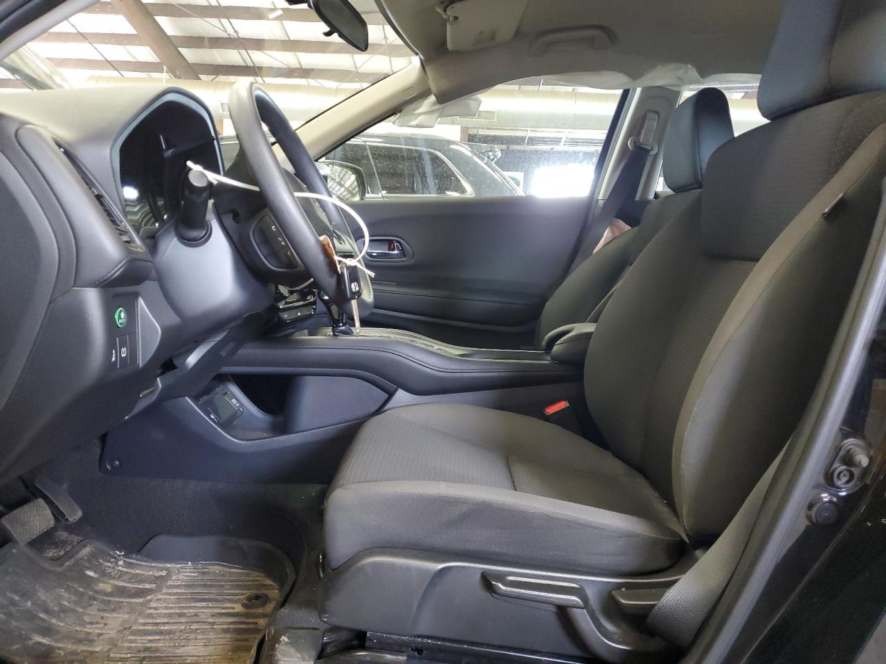 2020 Honda Hr-V Lx VIN: 3CZRU6H3XLM715554 Lot: 56379375