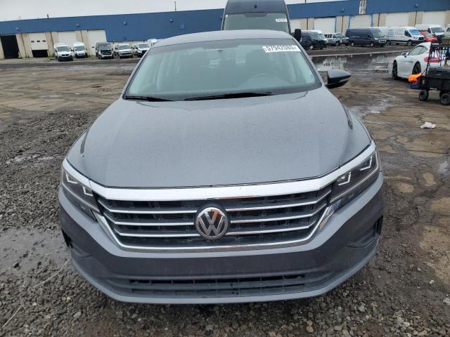  VOLKSWAGEN PASSAT 2021 Серый