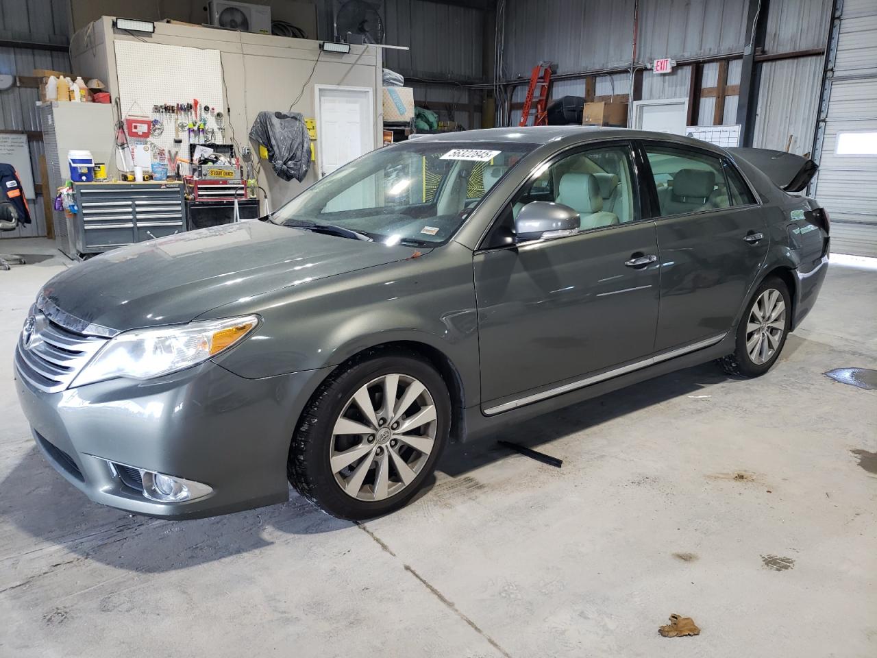 2011 Toyota Avalon Base на продаже в Rogersville, MO - Rear End