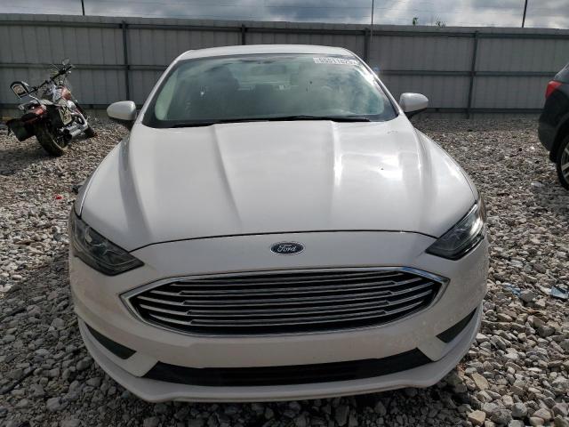 Sedans FORD FUSION 2017 Biały