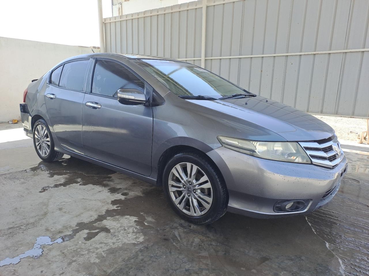 MRHGM2643DP030744 - 2004 Honda City - #54996395