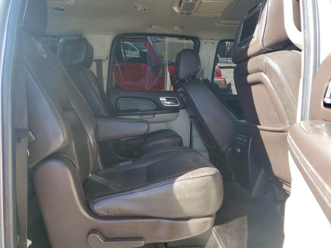 2011 Cadillac Escalade Esv Platinum VIN: 1GYS4KEFXBR290097 Lot: 56677095