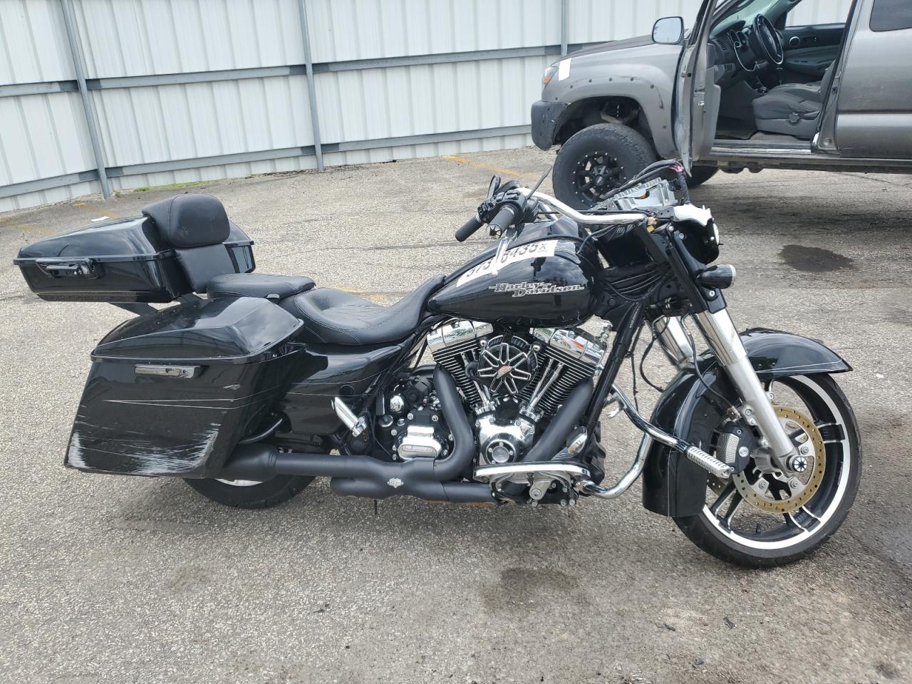 2014 Harley-Davidson Flhxs Street Glide Special იყიდება West Mifflin-ში, PA - All Over
