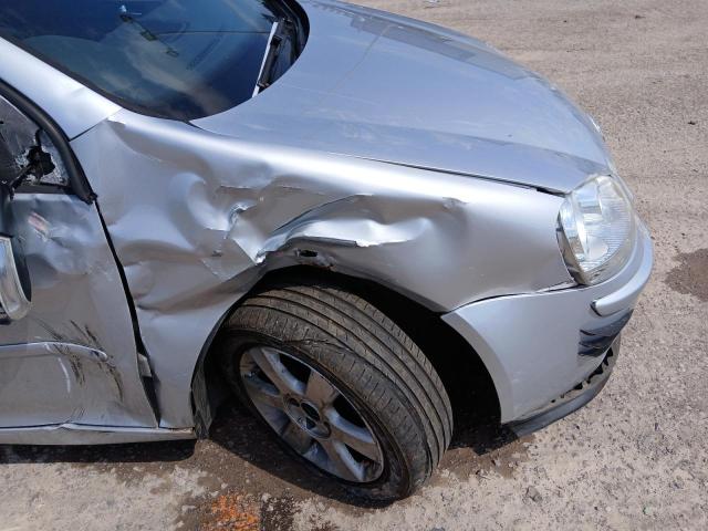 2005 VOLKSWAGEN GOLF 1.9 SPORT TDI 5DR