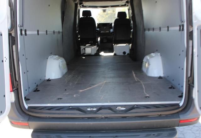  MERCEDES-BENZ SPRINTER 2023 Biały