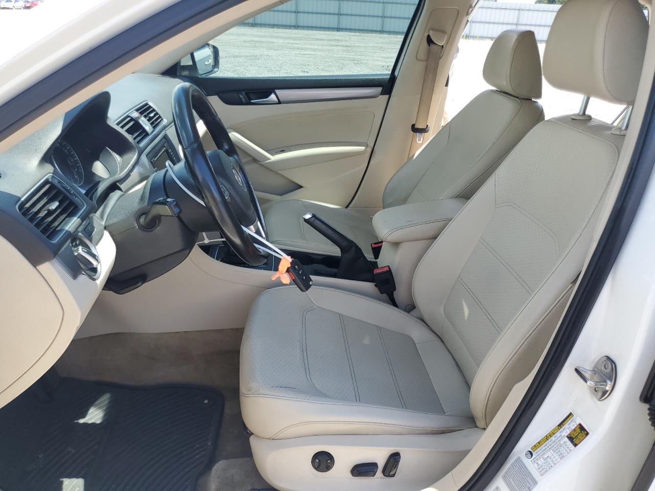 2015 Volkswagen Passat S VIN: 1VWAS7A37FC095919 Lot: 56903585