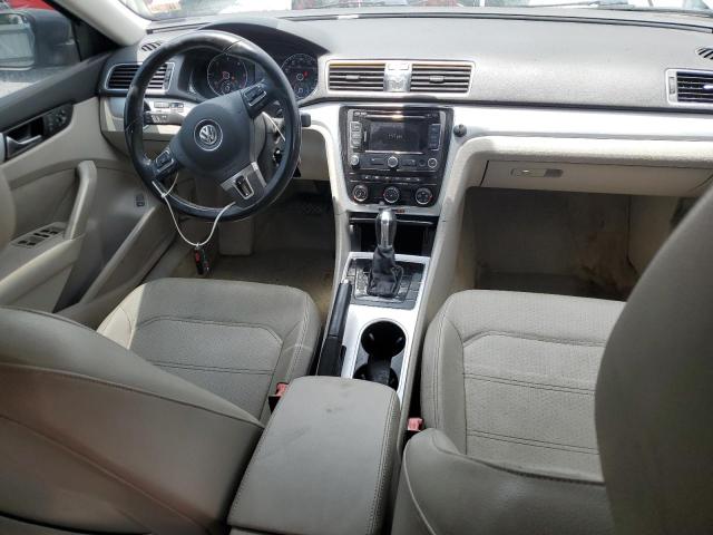 Sedans VOLKSWAGEN PASSAT 2013 Szary