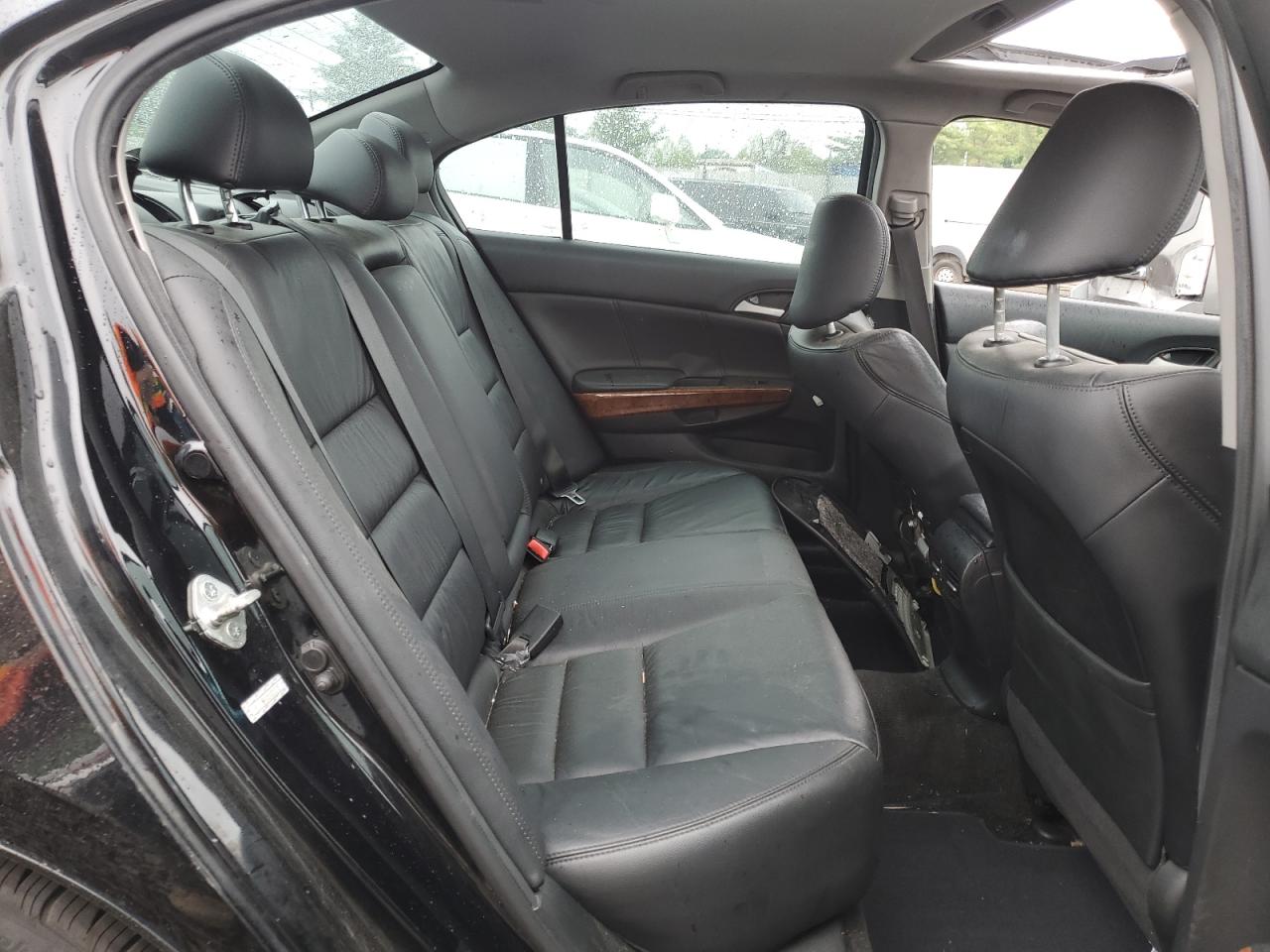 2011 Honda Accord Exl VIN: 1HGCP3F8XBA028815 Lot: 56185345