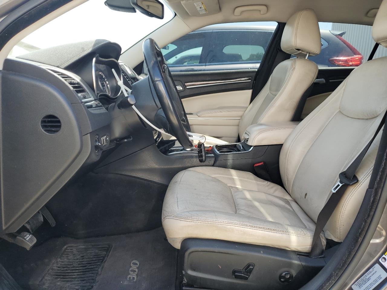 2015 Chrysler 300 Limited VIN: 2C3CCAAGXFH891896 Lot: 58273255