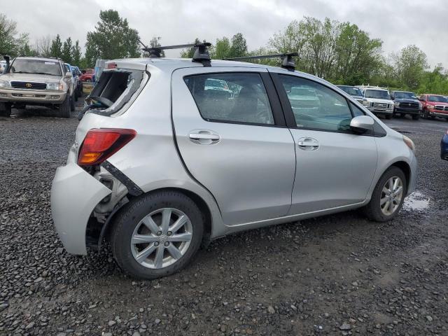  TOYOTA YARIS 2015 Srebrny