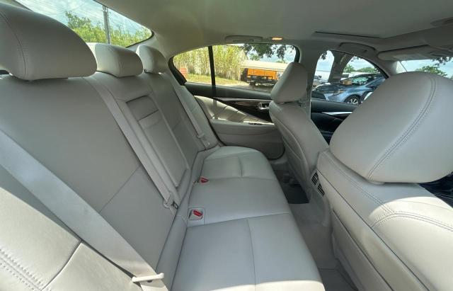  INFINITI Q50 2019 Granatowy