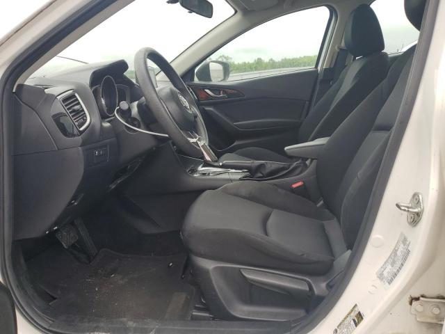 Sedans MAZDA 3 2016 White
