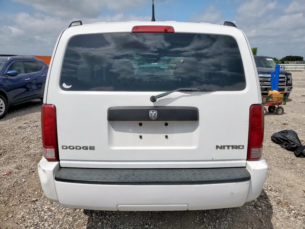 2011 Dodge Nitro Heat VIN: 1D4PU4GK0BW559908 Lot: 57491355