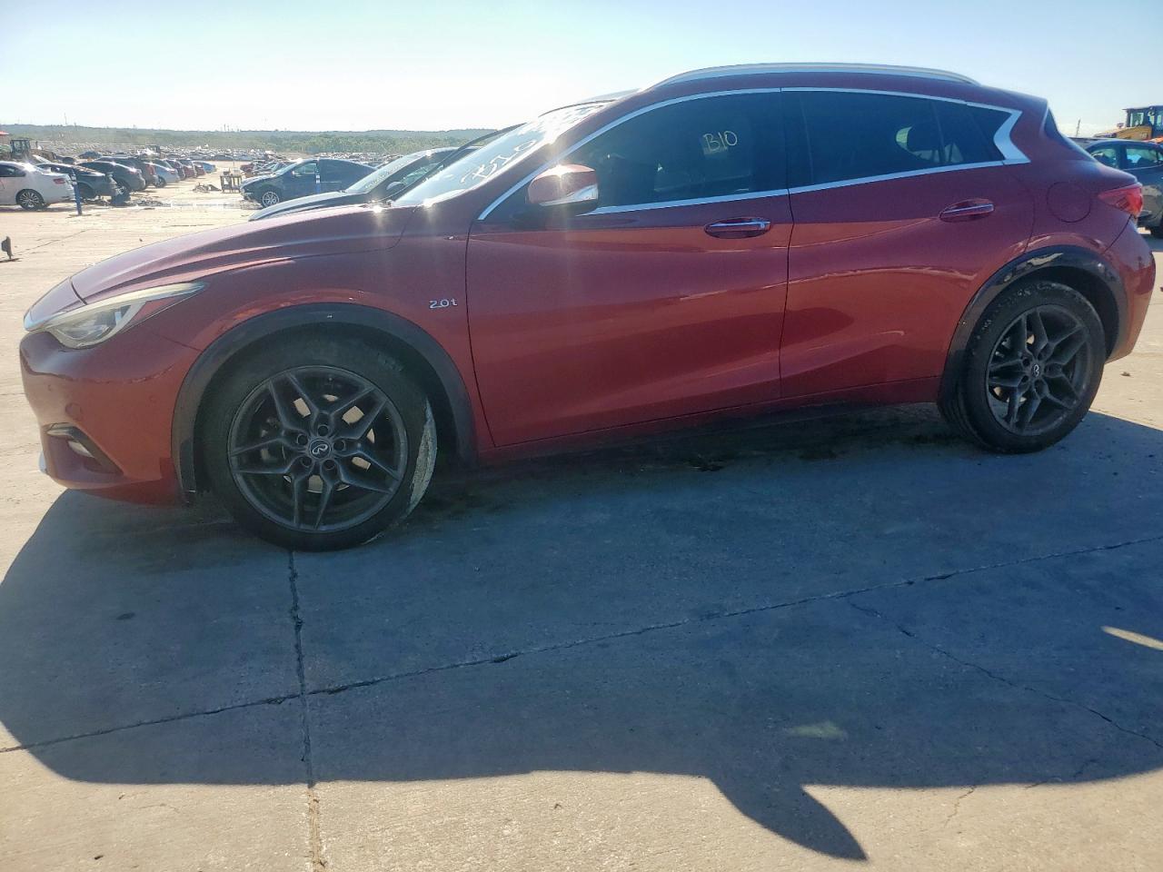 2017 Infiniti Qx30 Base იყიდება Grand Prairie-ში, TX - Front End