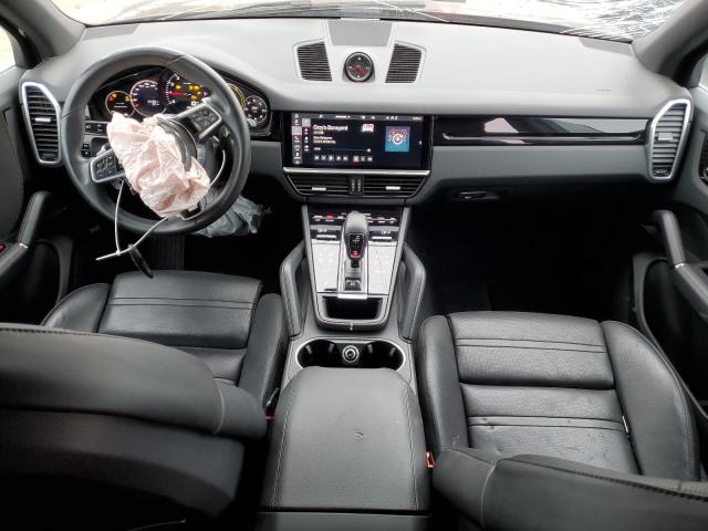  PORSCHE CAYENNE 2020 Granatowy