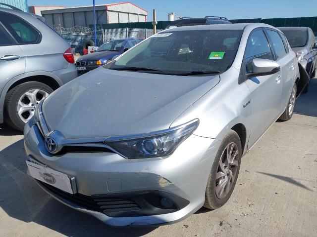 TOYOTA AURIS BNES 2016
