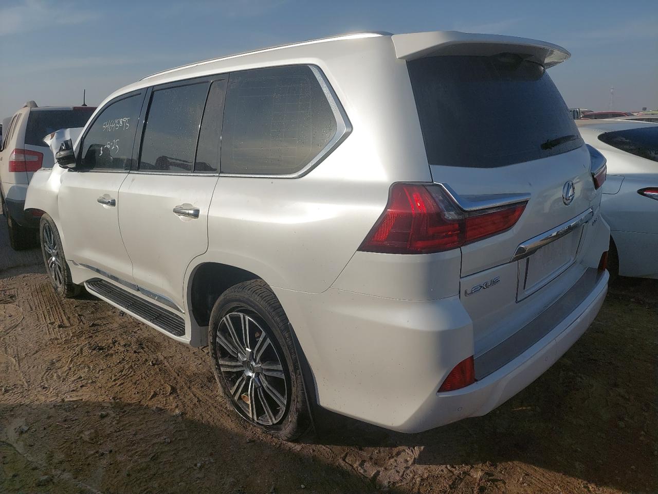 JTJHY00W0J4280185 - 2018 Lexus LX - #undefined