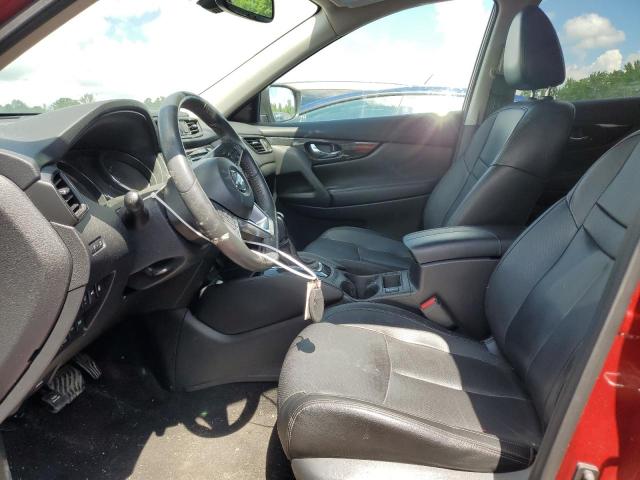  NISSAN ROGUE 2018 Красный