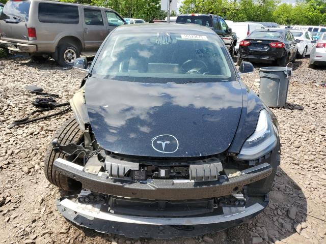  TESLA MODEL 3 2019 Черный