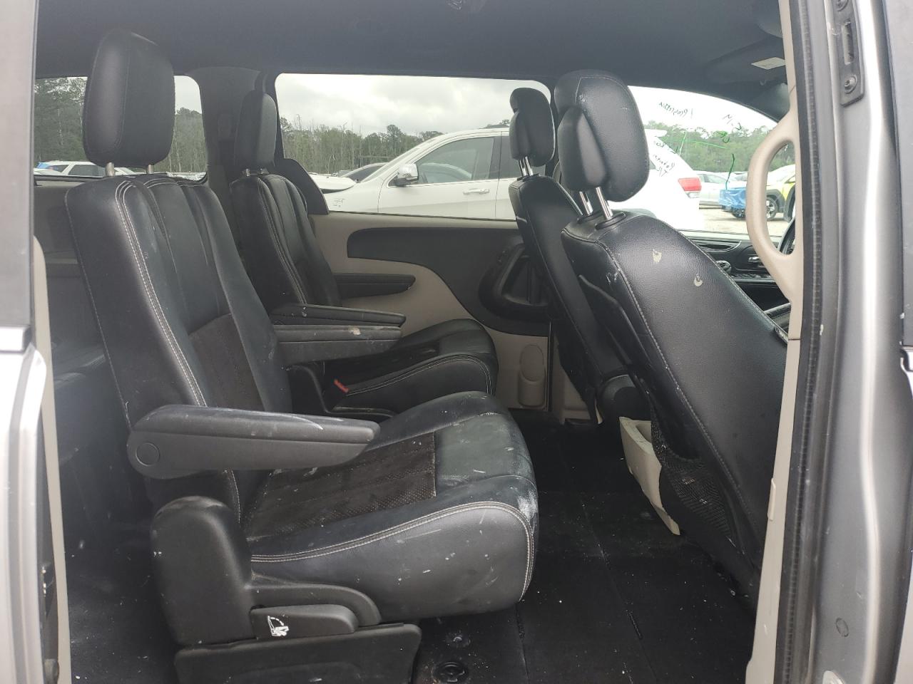 2017 Dodge Grand Caravan Sxt VIN: 2C4RDGCG3HR869352 Lot: 58518445