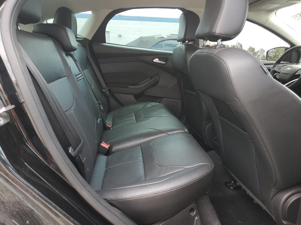 2015 Ford Focus Titanium VIN: 1FADP3N20FL232314 Lot: 56893515