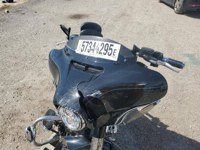  HARLEY-DAVIDSON FL 2016 Черный