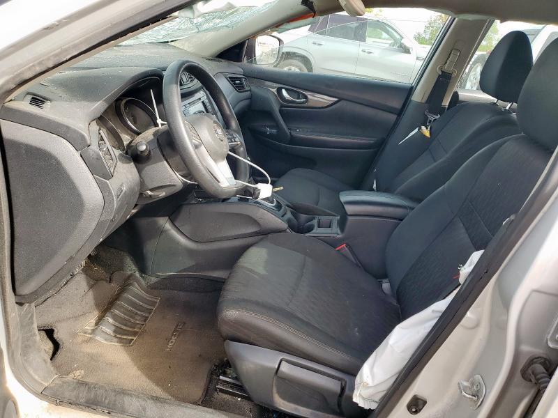  NISSAN ROGUE 2018 Серебристый