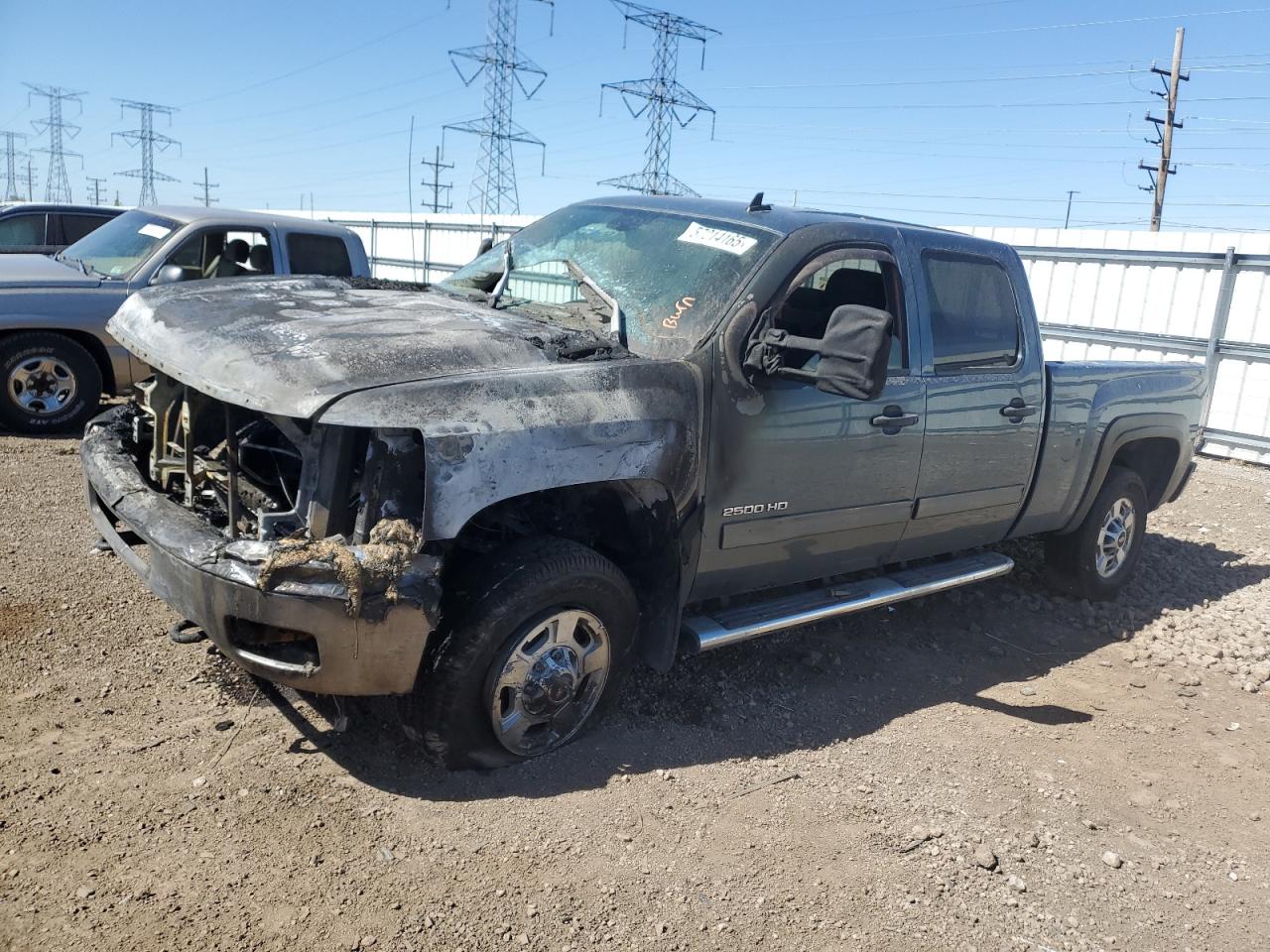2011 Chevrolet Silverado C2500 Heavy Duty Lt for Sale in Elgin, IL - Burn