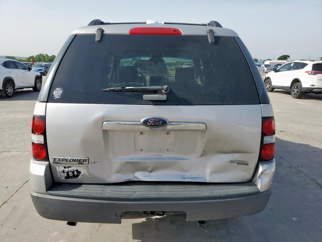2006 Ford Explorer Xlt VIN: 1FMEU73E56UB44893 Lot: 56674475