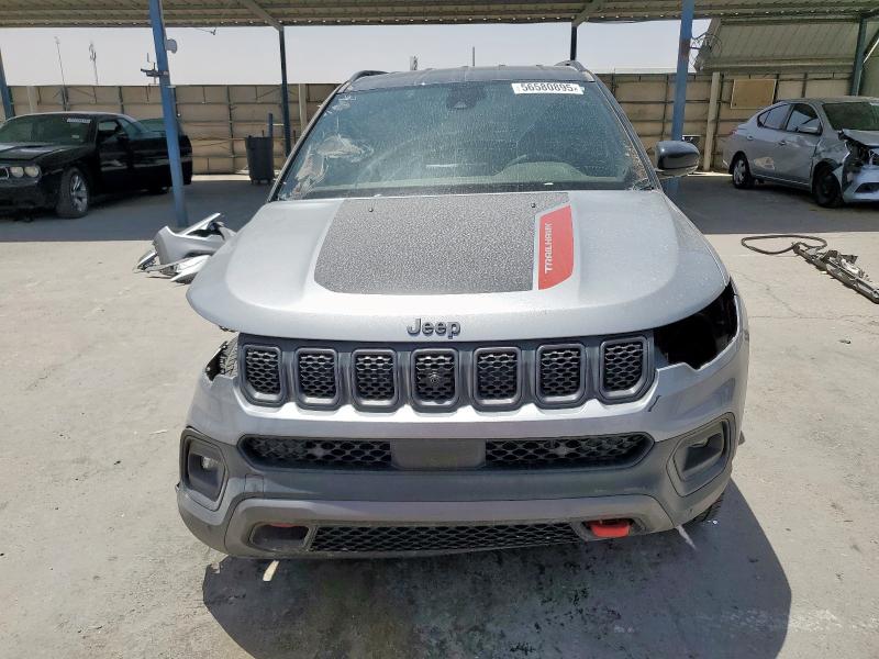  JEEP COMPASS 2023 Srebrny