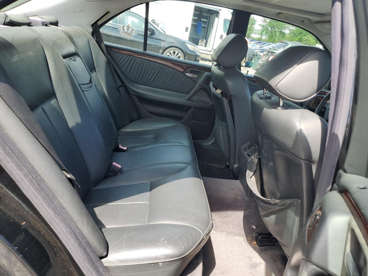 1999 Mercedes-Benz E 430 VIN: WDBJF70H0XA830319 Lot: 56785795