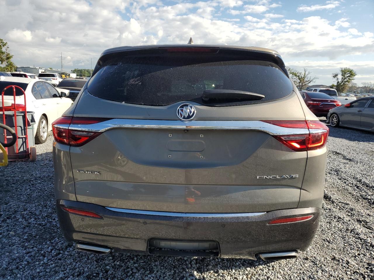 2018 Buick Enclave Essence VIN: 5GAERBKW0JJ195006 Lot: 56744865
