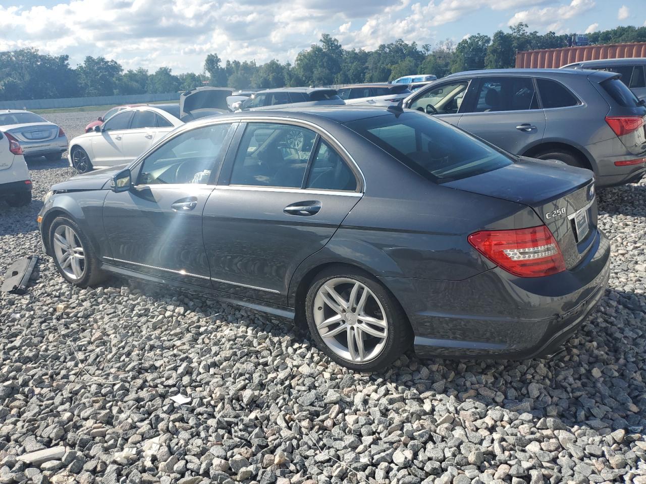 2013 Mercedes-Benz C 250 VIN: WDDGF4HB1DR293747 Lot: 57013445