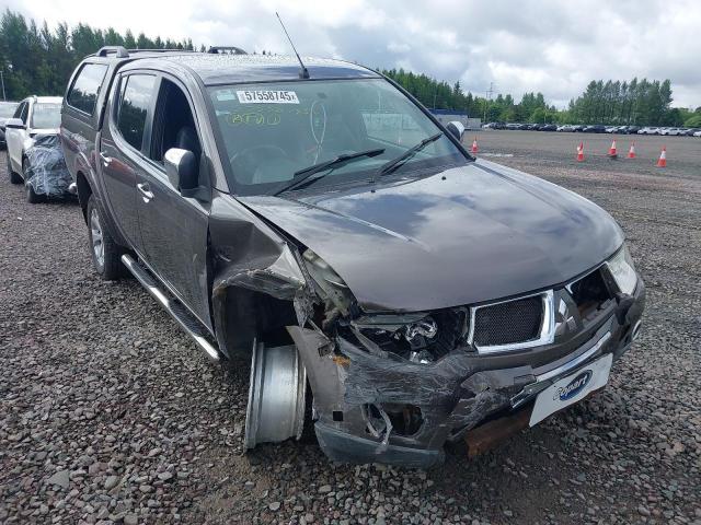 2011 MITSUBISHI L200 BARBA