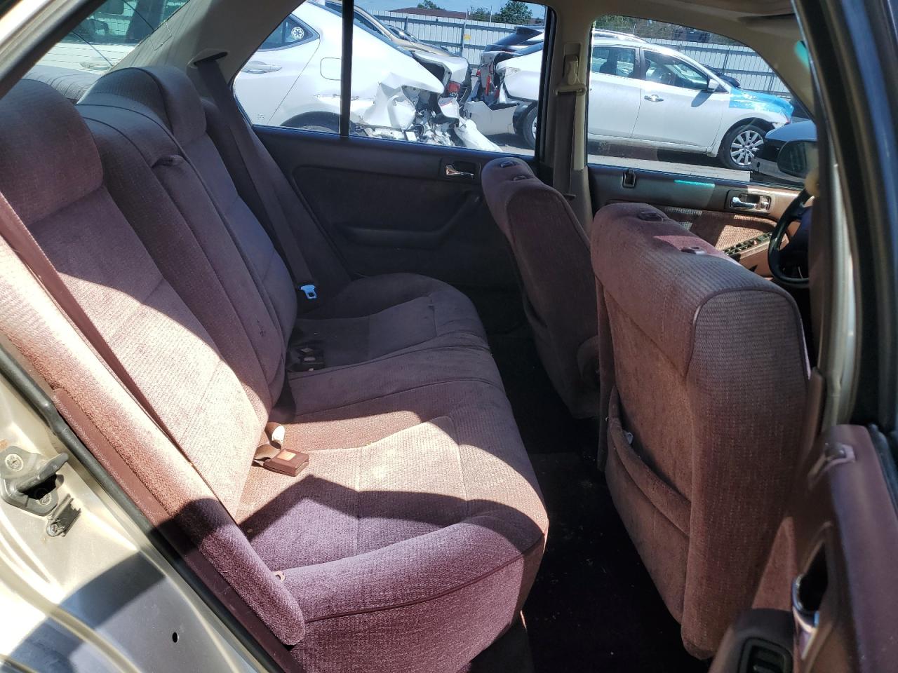 1992 Honda Accord Ex VIN: 1HGCB7671NA082828 Lot: 57551185