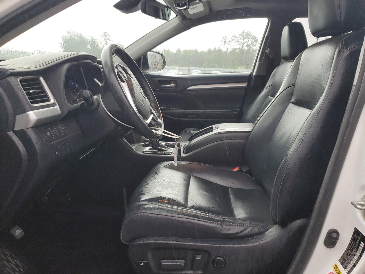 2018 Toyota Highlander Se VIN: 5TDKZRFH2JS265873 Lot: 56623075