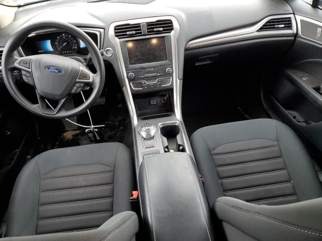 2019 Ford Fusion Se VIN: 3FA6P0LU7KR184057 Lot: 54042915