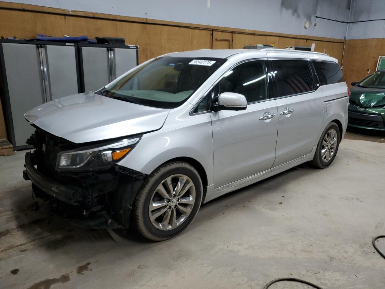 2016 Kia Sedona Sxl продається в Kincheloe, MI - Front End