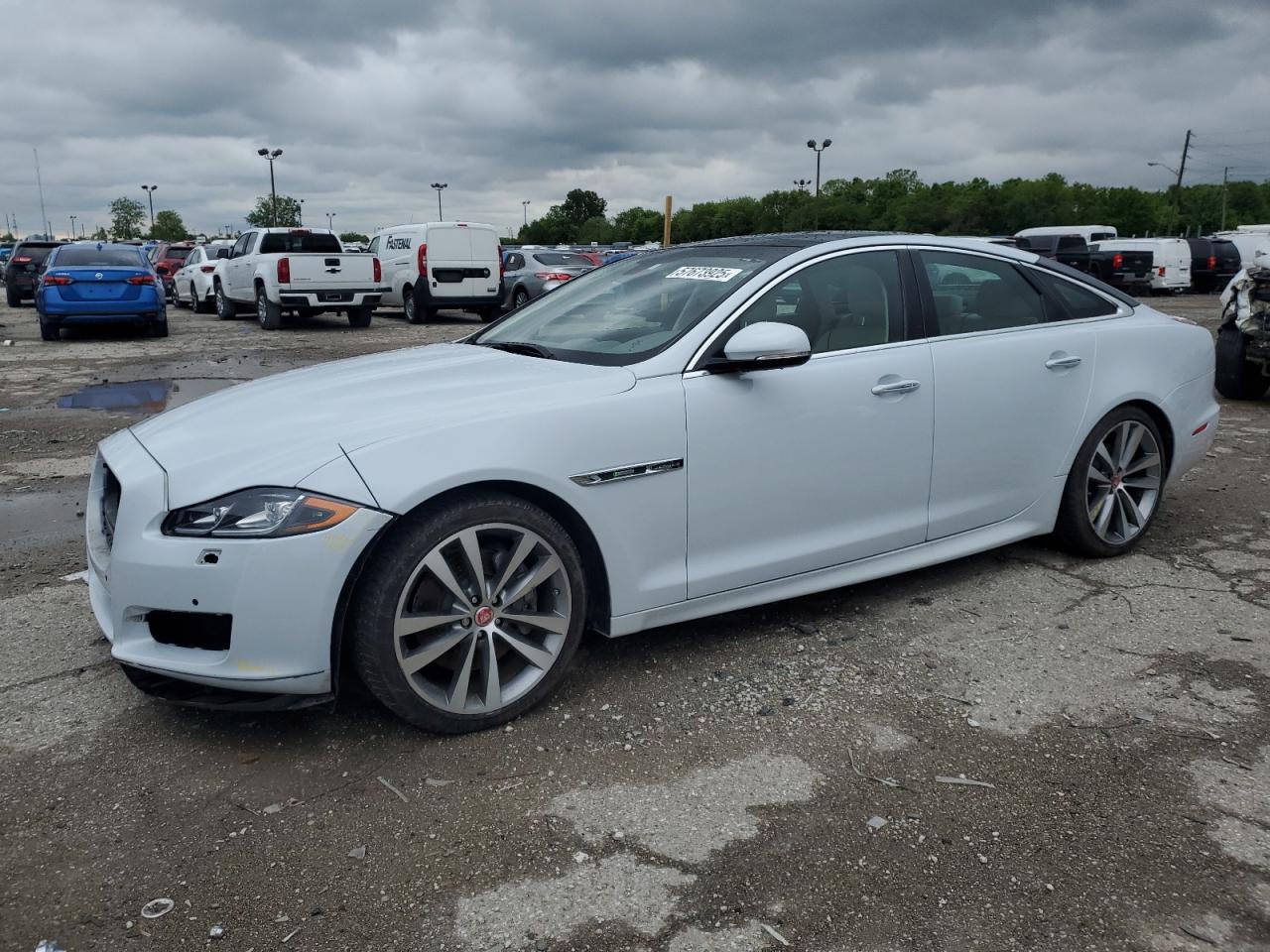 2016 Jaguar Xj for Sale in Indianapolis, IN - Front End