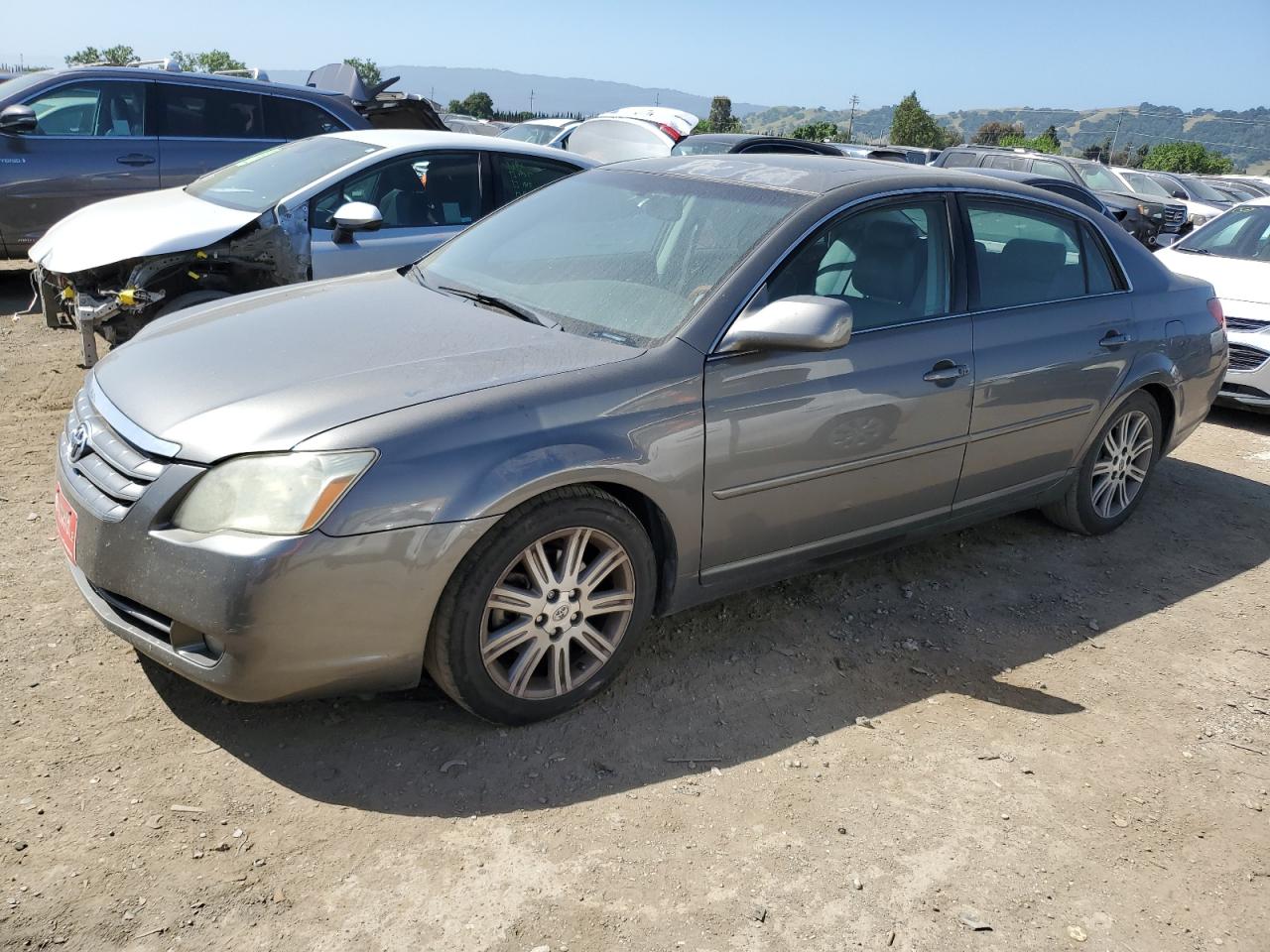 2006 Toyota Avalon Xl for Sale in San Martin, CA - Minor Dent/Scratches