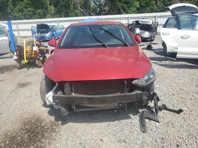  HYUNDAI ELANTRA 2017 Czerwony