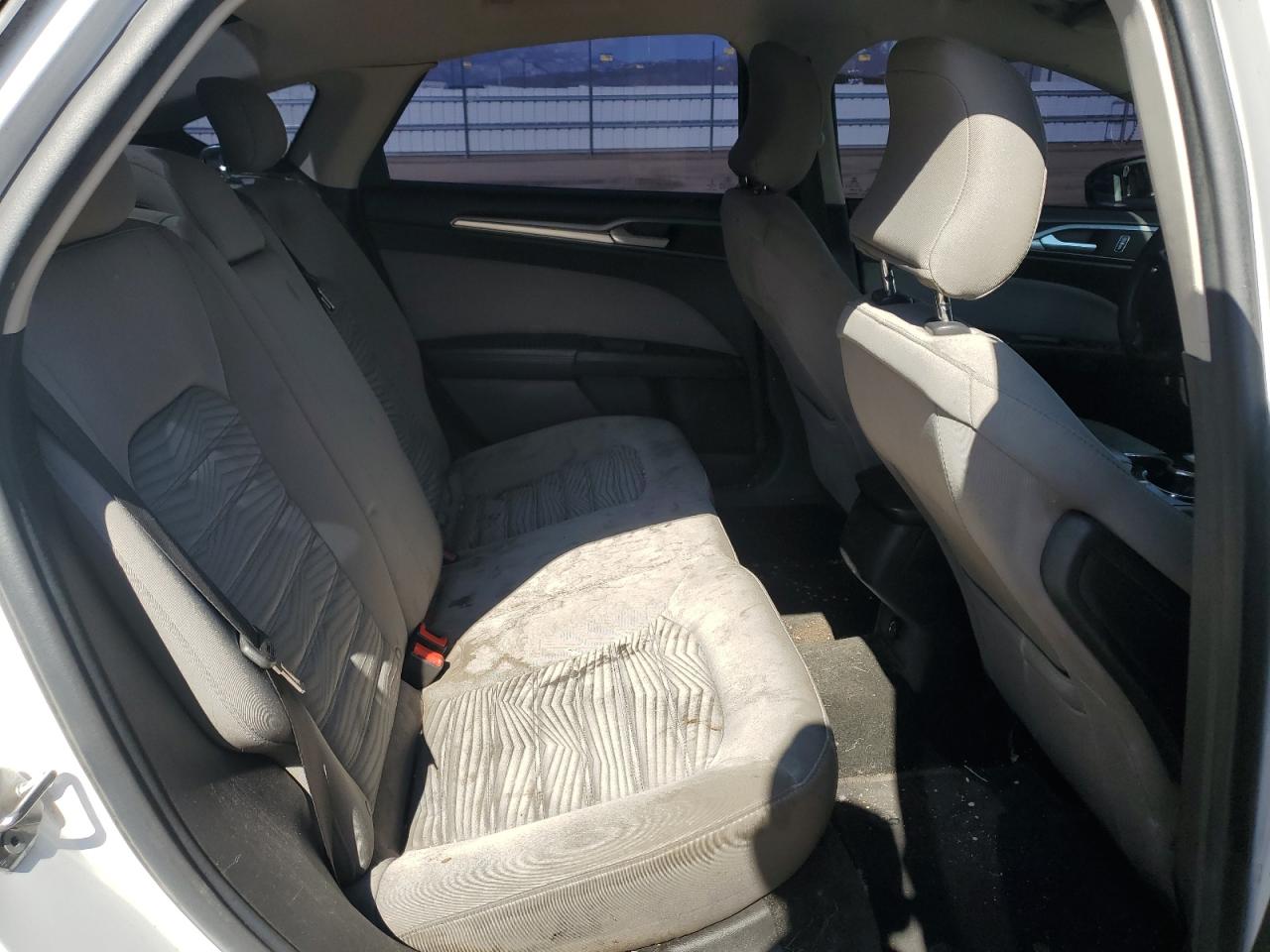 2016 Ford Fusion S Hybrid VIN: 3FA6P0UU8GR404618 Lot: 56246295