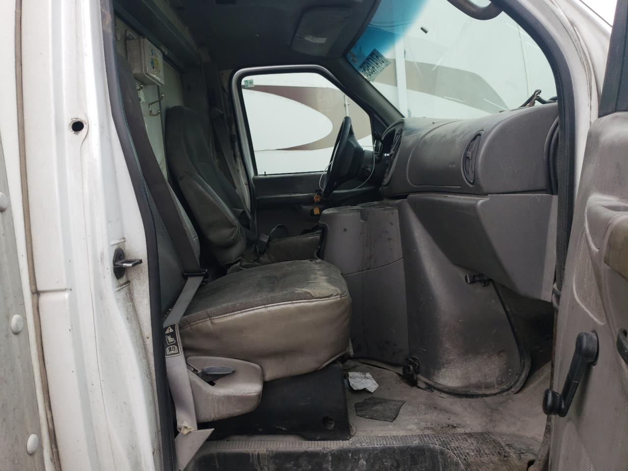 2002 Ford Econoline E450 Super Duty Cutaway Van VIN: 1FDXE45F02HA72496 Lot: 57474595