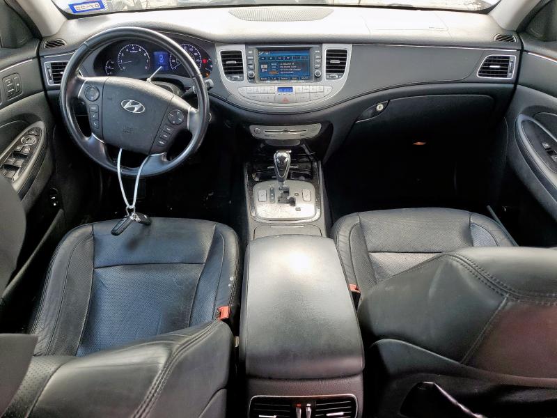  HYUNDAI GENESIS 2013 Srebrny
