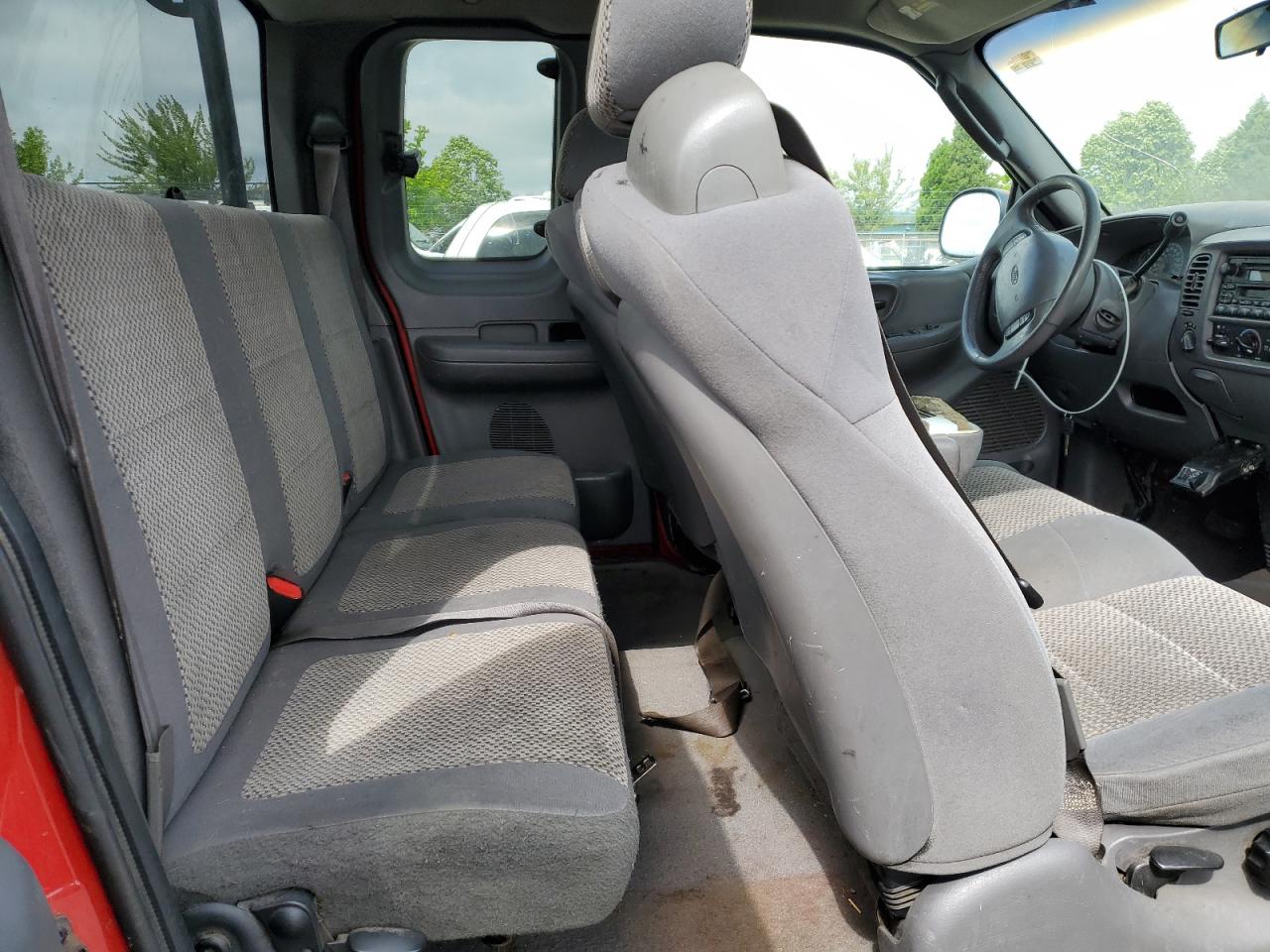 2002 Ford F150 VIN: 2FTRX18L92CA77999 Lot: 58026585