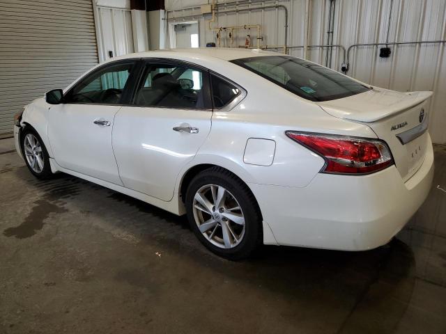 Sedans NISSAN ALTIMA 2015 Biały