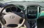 2004 Toyota Highlander  продається в Kansas City, KS - Normal Wear