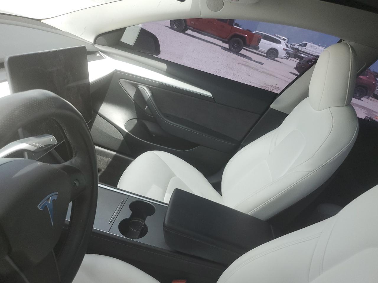 Фото: 5YJ3E1EC3NF273790 - 9