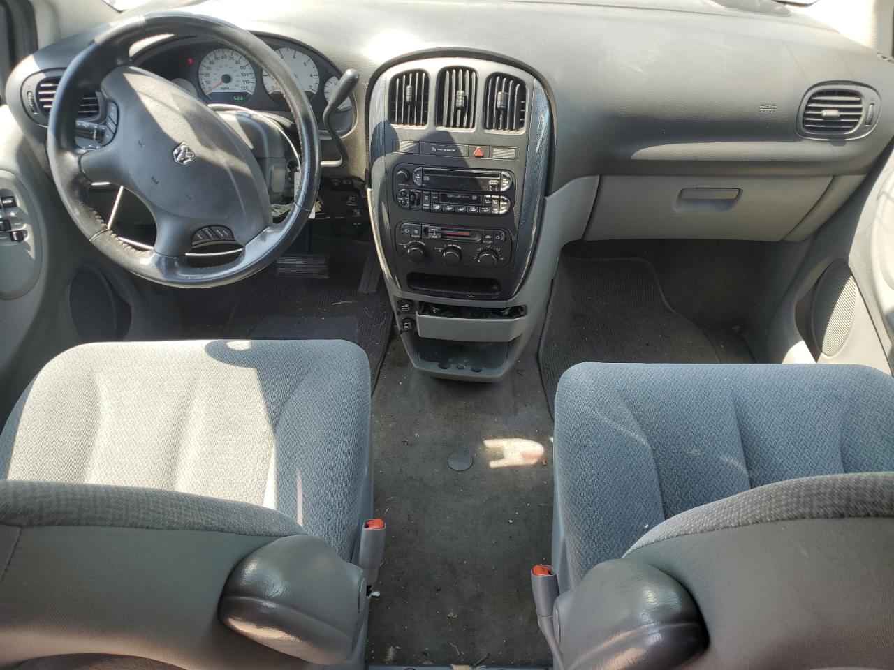 2005 Dodge Grand Caravan Sxt VIN: 2D4GP44L75R374028 Lot: 54701835